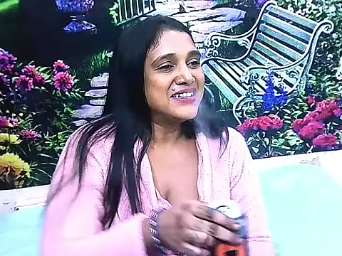 IndianSexyLady20 Chat XXX live