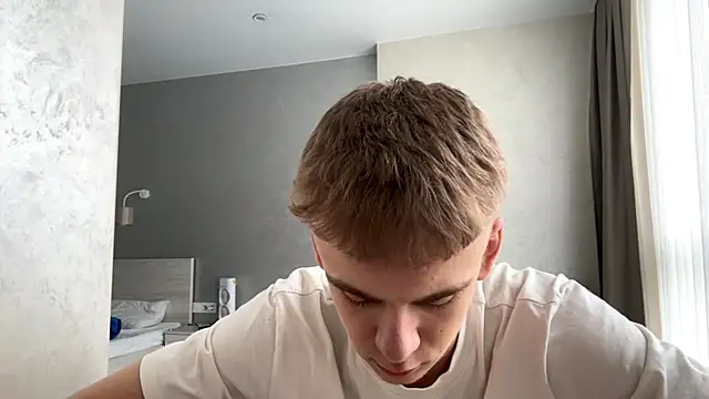 SoloFury: вебкам-шоу