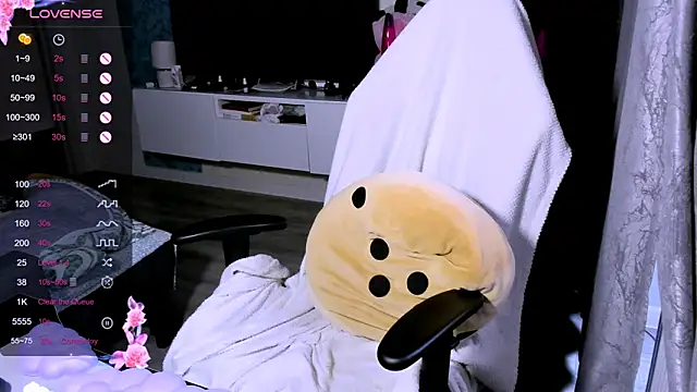 ZoyaMill's Live XXX Chat