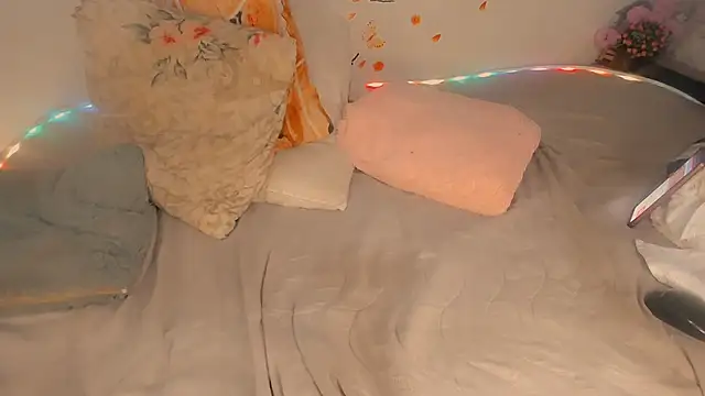 Khelany Chat XXX live