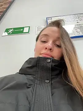 KishaMur Adlı Modelin Canlı XXX Sohbeti