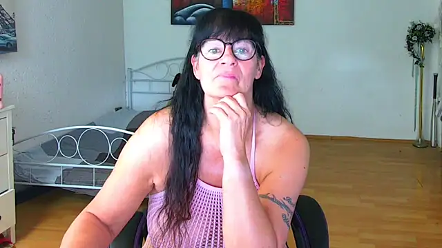 Chat +18 de Sylly ao vivo