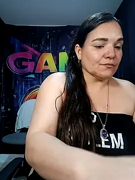 Zuleyka_69のライブXXXチャット