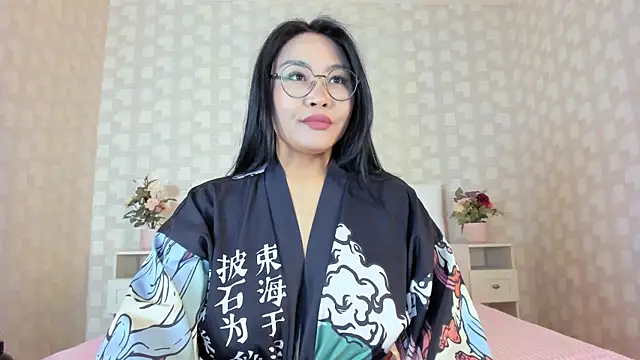 NatsumiHun's Live XXX Chat