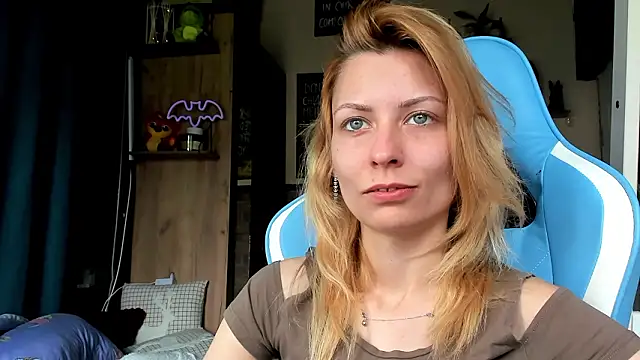 karo123421's Live XXX Chat