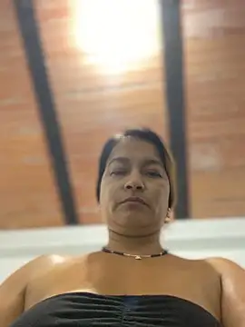 Jlo_69's Live XXX Chat