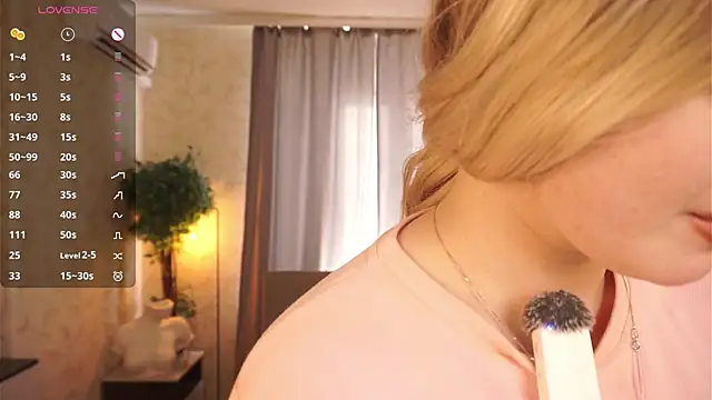 PhyliciaMicco's Live XXX Chat