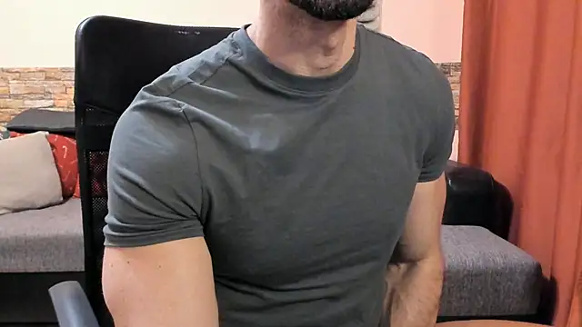 HotHunkTrainer Webcamshow