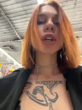 RosieSecret's Live XXX Chat