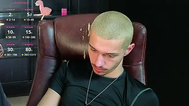 Chat +18 de KaydenDrew ao vivo