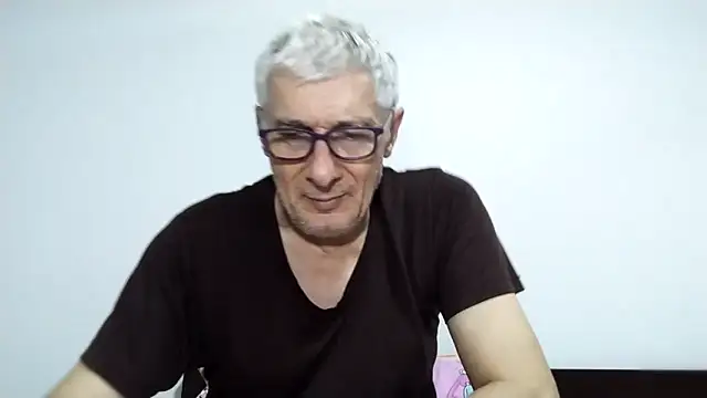 Chatroom XXX en direct de BIGUNCUTHARDCOCK