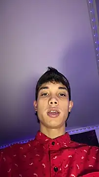 DiamondEssence webkamerás műsora