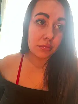 DaisyStreet: онлайн-секс-чат