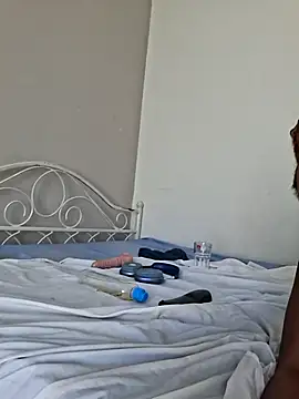 Kamdollie live XXX chat