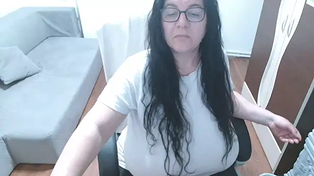 mayabbw50tits Adlı Modelin Web Kamerası Şovu