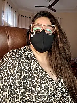 Chatroom XXX en direct de SEXY-Sardarni