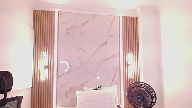 Mariana_Rojas élő XXX-chatje