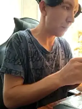 _uncle_Mitya-43_ Chat XXX in diretta