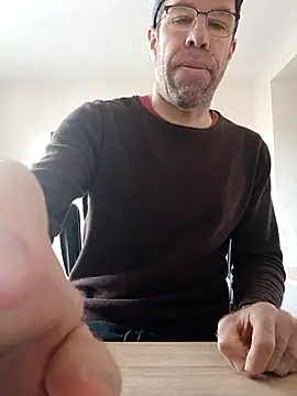 DaddyHarry_MatureStallion Webcam-Show