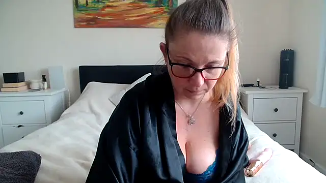 Chatroom XXX en direct de 32h_busty