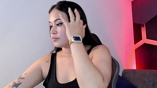 ValeriaNix_ élő XXX-chatje