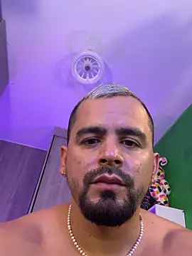 riky_11 webkamerás műsora