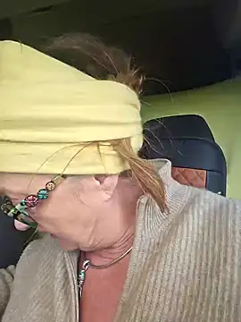 Hot-Muci live XXX chat