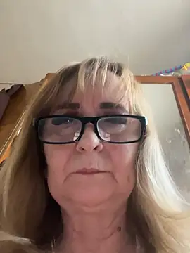 Chat +18 de Irina2909@xh ao vivo