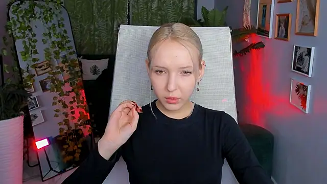 MaoqiBeverly Chat XXX in diretta