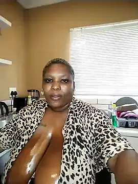 queenbusty Webcamshow