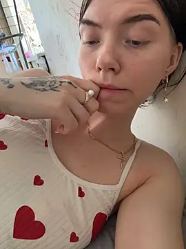 Lisaaa_Alisa Chat XXX in diretta