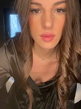 IrisMonn লাইভ XXX চ্যাট