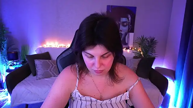 MirandaWong's Live XXX Chat