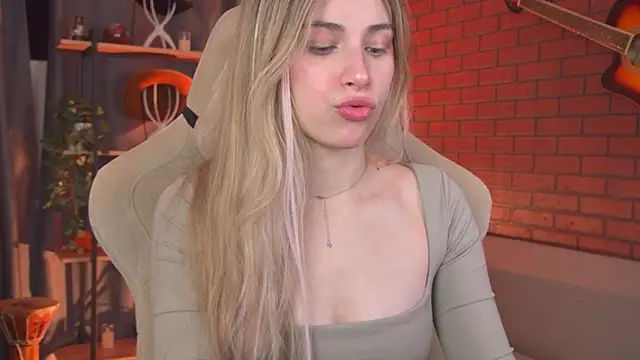 EllieCutes Live XXX-chat