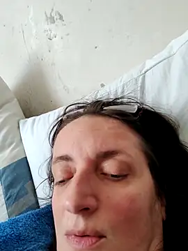 Ulyana396 লাইভ XXX চ্যাট