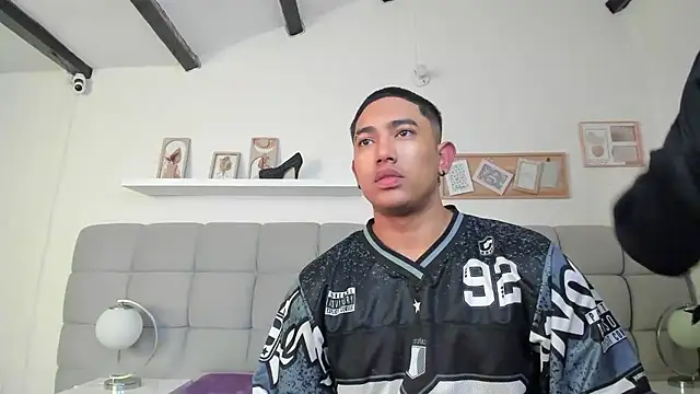 erotic_sins' Webcam Show