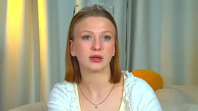 BeatriceBinoche Chat XXX in diretta