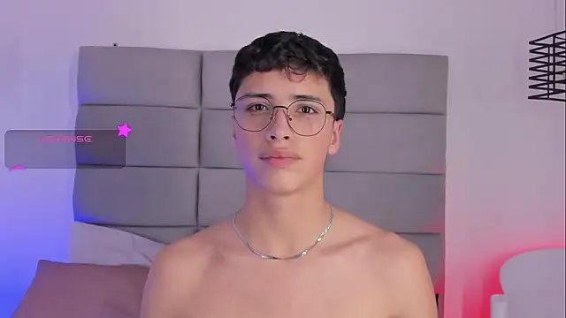 JoshClaarktt webcam show