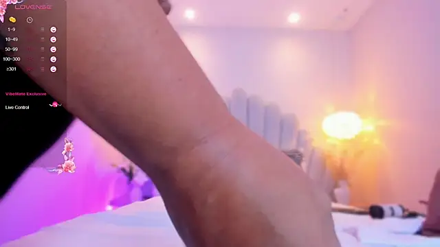 KataThonpson's Live XXX Chat