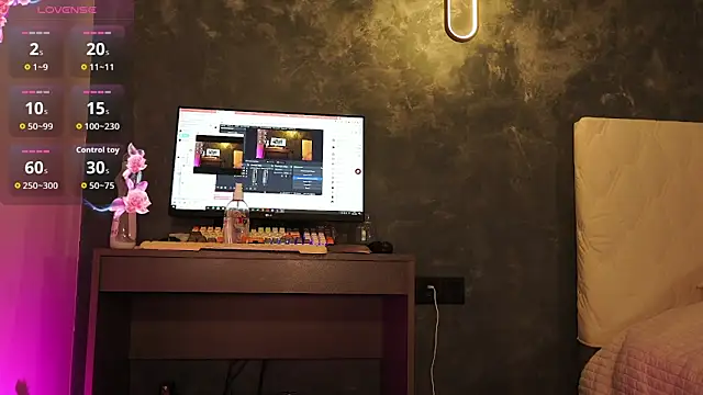 naa0mii Chat XXX in diretta