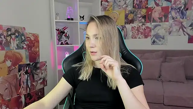 ElaraVoltage লাইভ XXX চ্ যাট