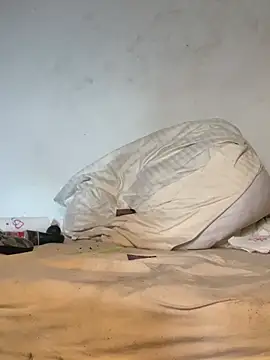 lecksklavehard: διαδικτυακό σόου στην κάμερα