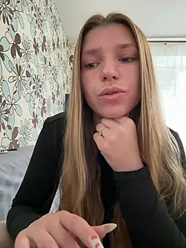 adel_secret: απευθείας συνομιλία ΧΧΧ