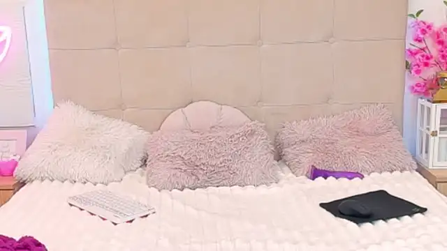 OliviaFlex: απευθείας συνομιλία ΧΧΧ