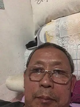 yaocaobi8's Live XXX Chat