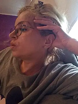 BritneyHudson 现场XXX聊天