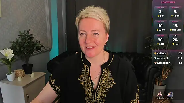 Nika_Smit 现场XXX聊天