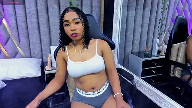 SkylerBloomm Chat XXX live