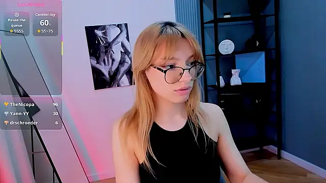 CindyMoriLove Chat XXX live