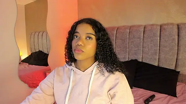 arianna_roxe 现场XXX聊天